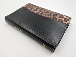 Biblia RVR60 Compacta Negro/leopardo con cierre simil piel