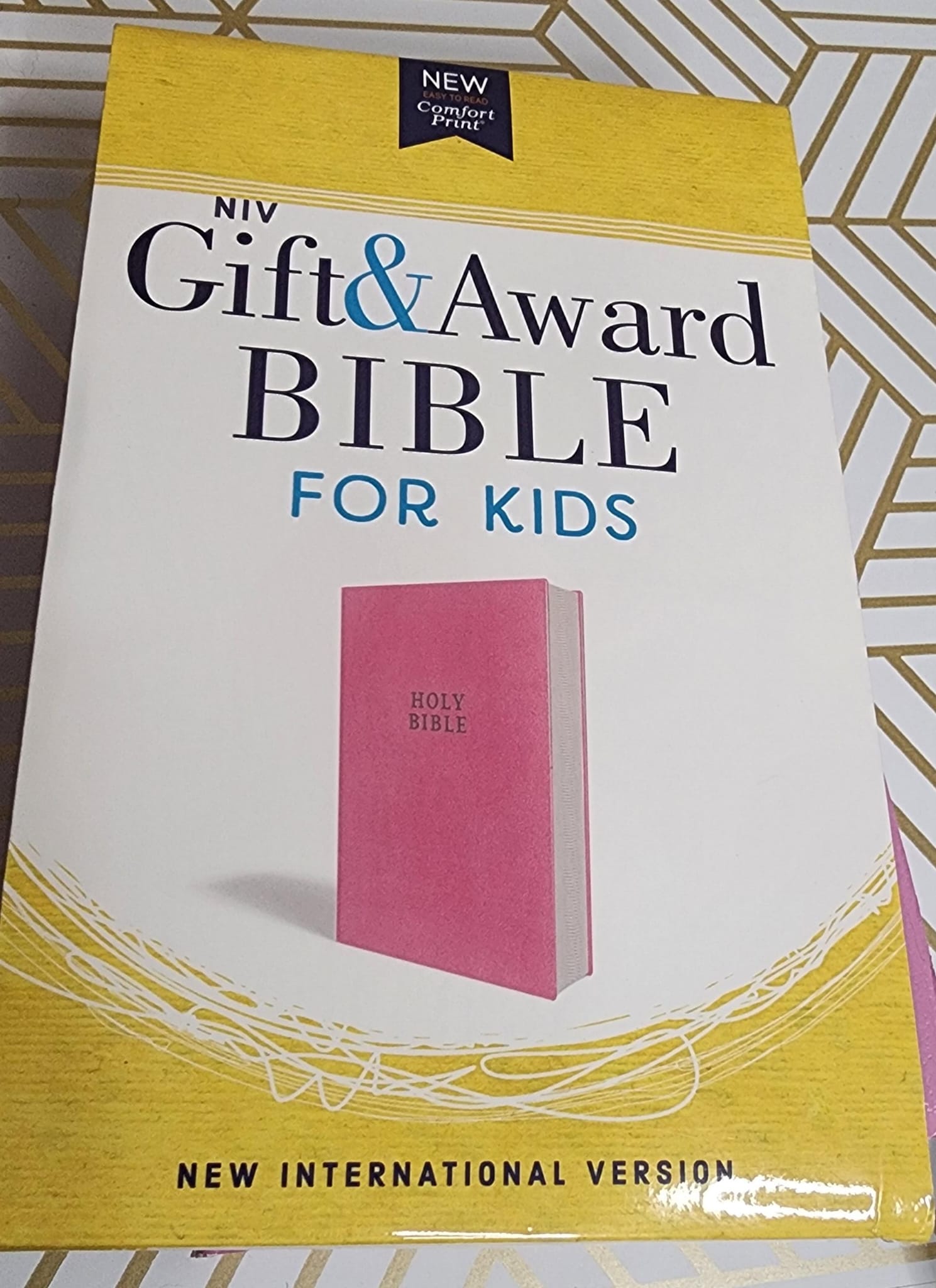 FREE NIV, Gift and Award Bible for Kids, Flexcover, Pink,