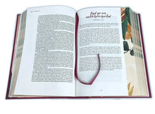Cargar imagen en el visor de la galería, Biblia RVR 1960 Centrada en Cristo Granada Tapa Dura
