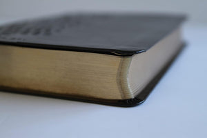 Biblia RVR60 letra grande tamaño manual, simil piel negro con nombres de Dios