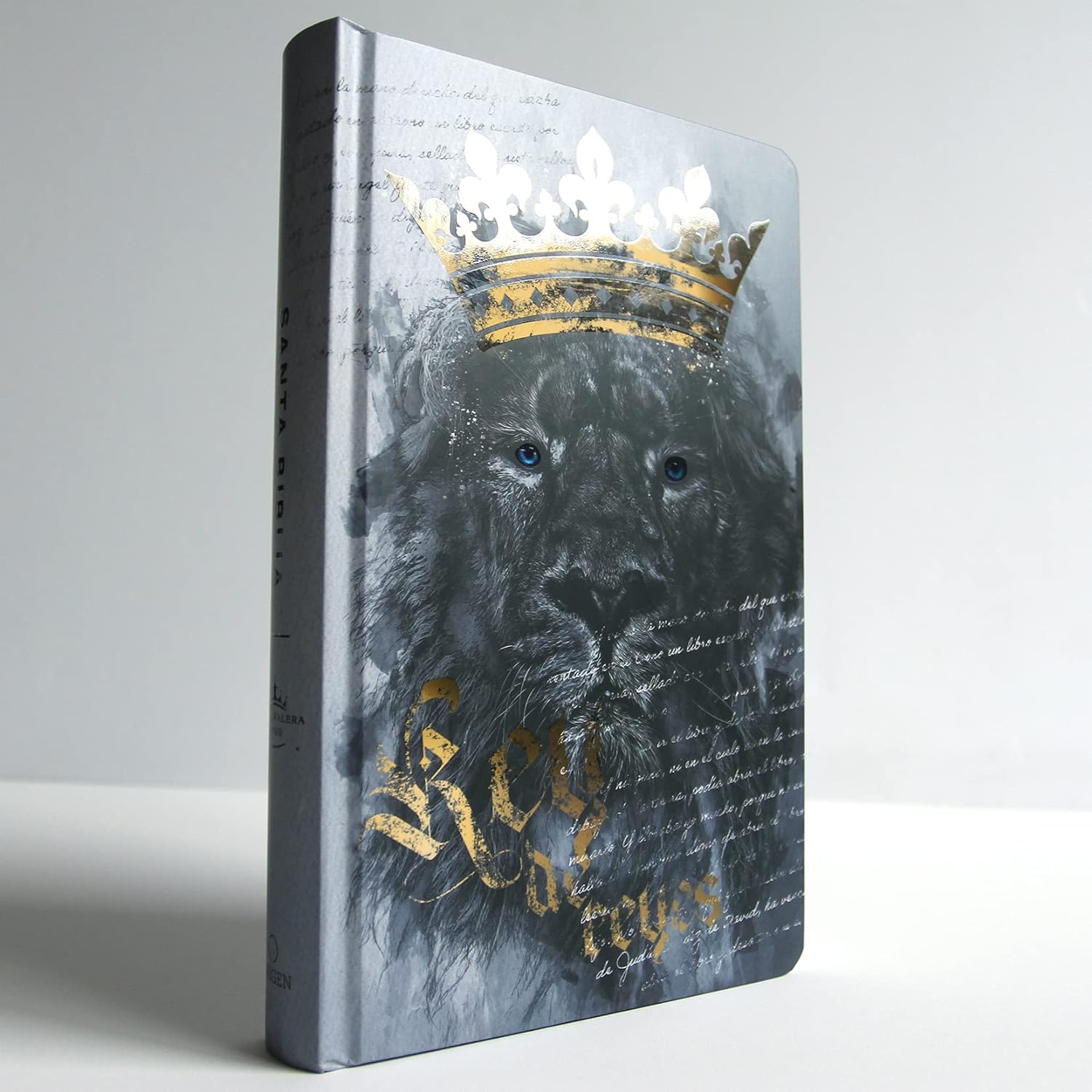 Biblia RVR60 letra grande tamaño manual, tapa dura León Rey de Reyes