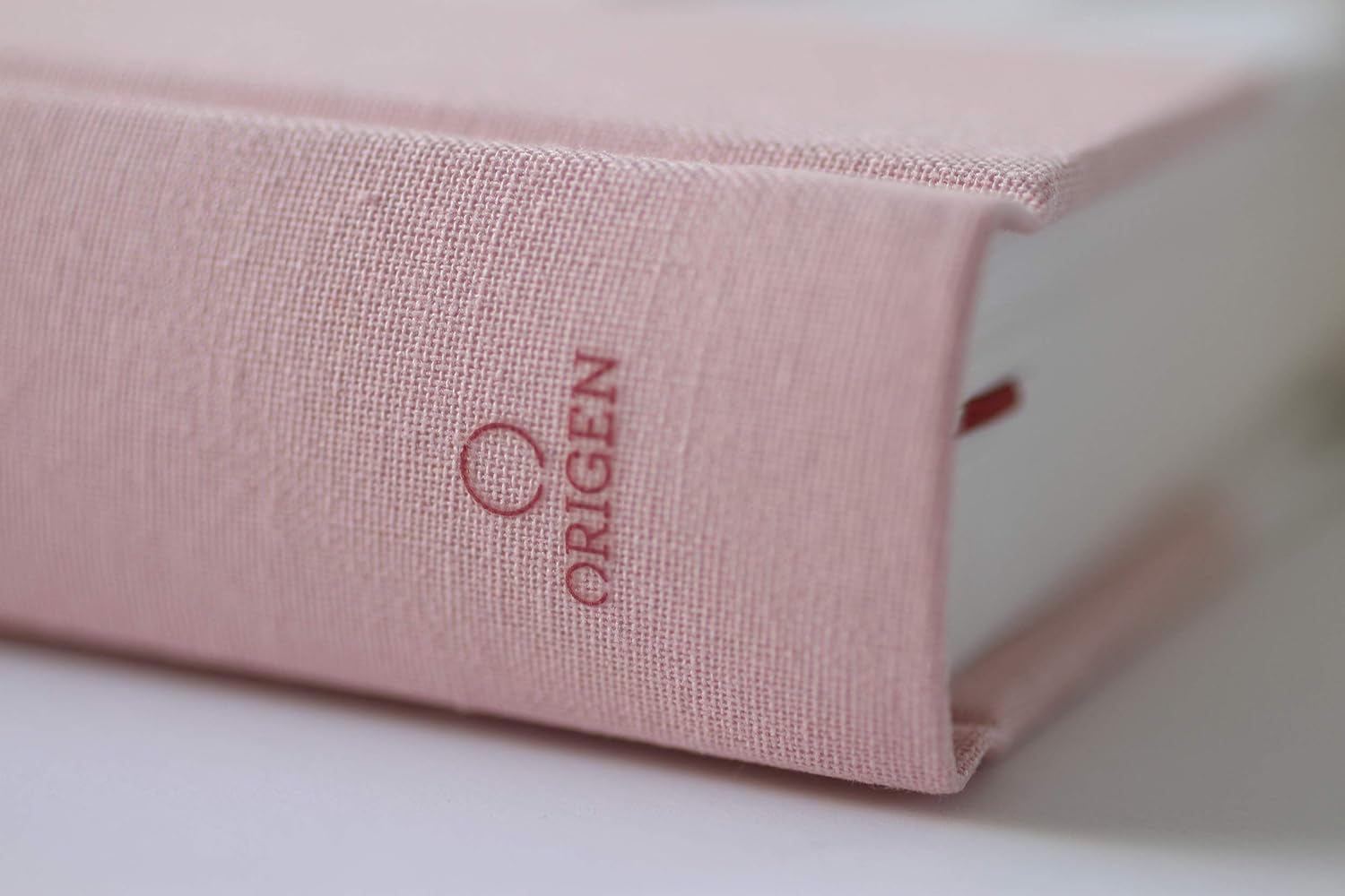 Biblia Reina Valera 1960 letra grande. Tela rosada con flores, manual con índice