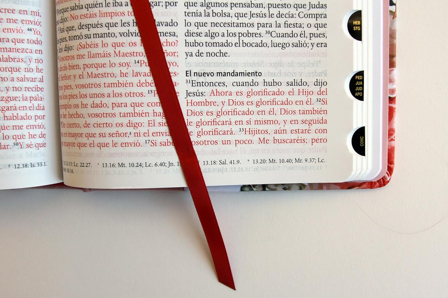 Biblia Reina Valera 1960 letra grande. Tela rosada con flores, manual con índice