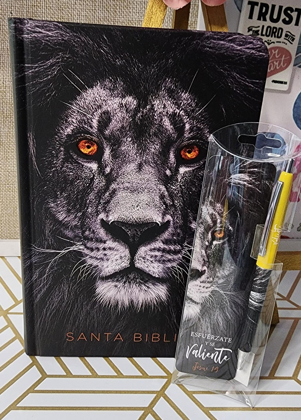 Reina Valera 1960, Santa Biblia, Letra Grande, Tapa dura, El León de Judas