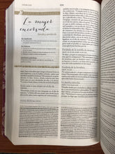 Cargar imagen en el visor de la galería, Biblia RVR 1960 de Estudio para Mujer
