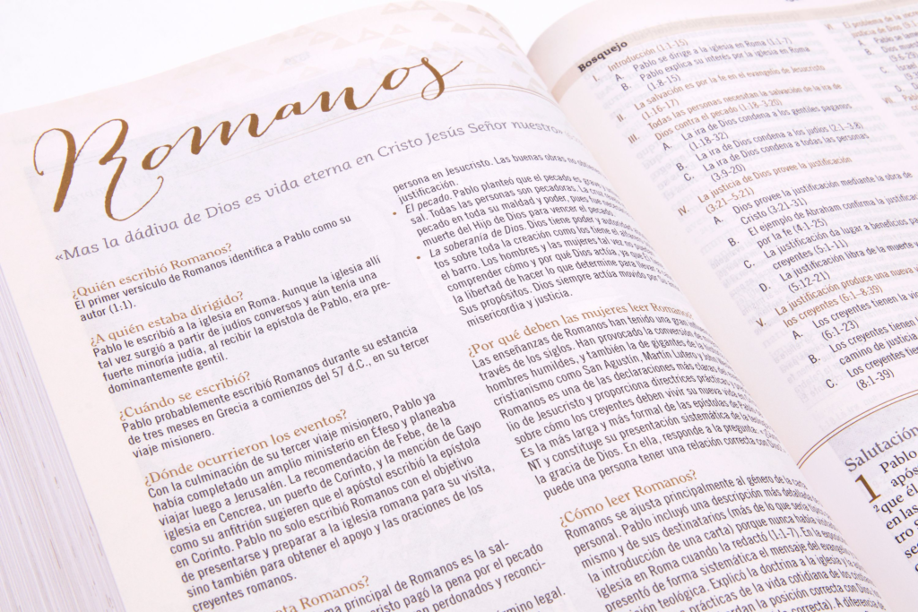 Biblia de Estudio para Mujeres.