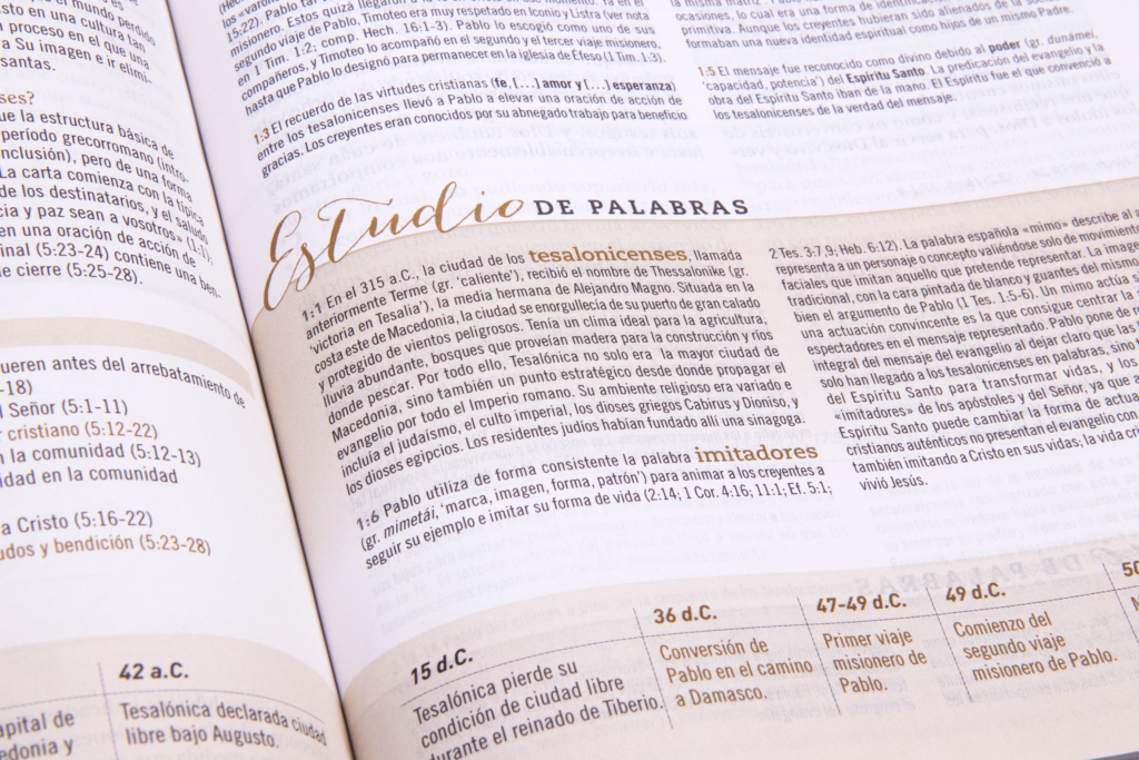 Biblia de Estudio para Mujeres.