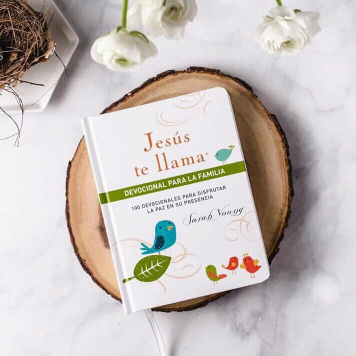 Jesús te llama, devocional 365 dias para la familia Edicion Especial
